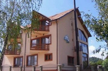 Roumanie Privát Moeciu de Jos, Extérieur